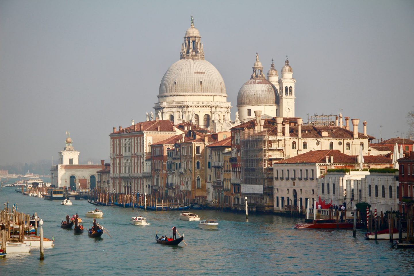 Venice Skyline Gondola Ride - The Spectacular Adventurer