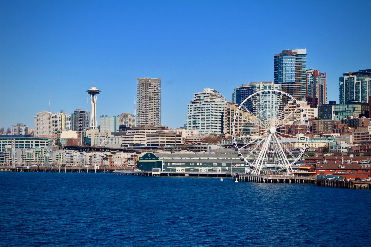 Seattle skyline view, Washington - The Spectacular Adventurer