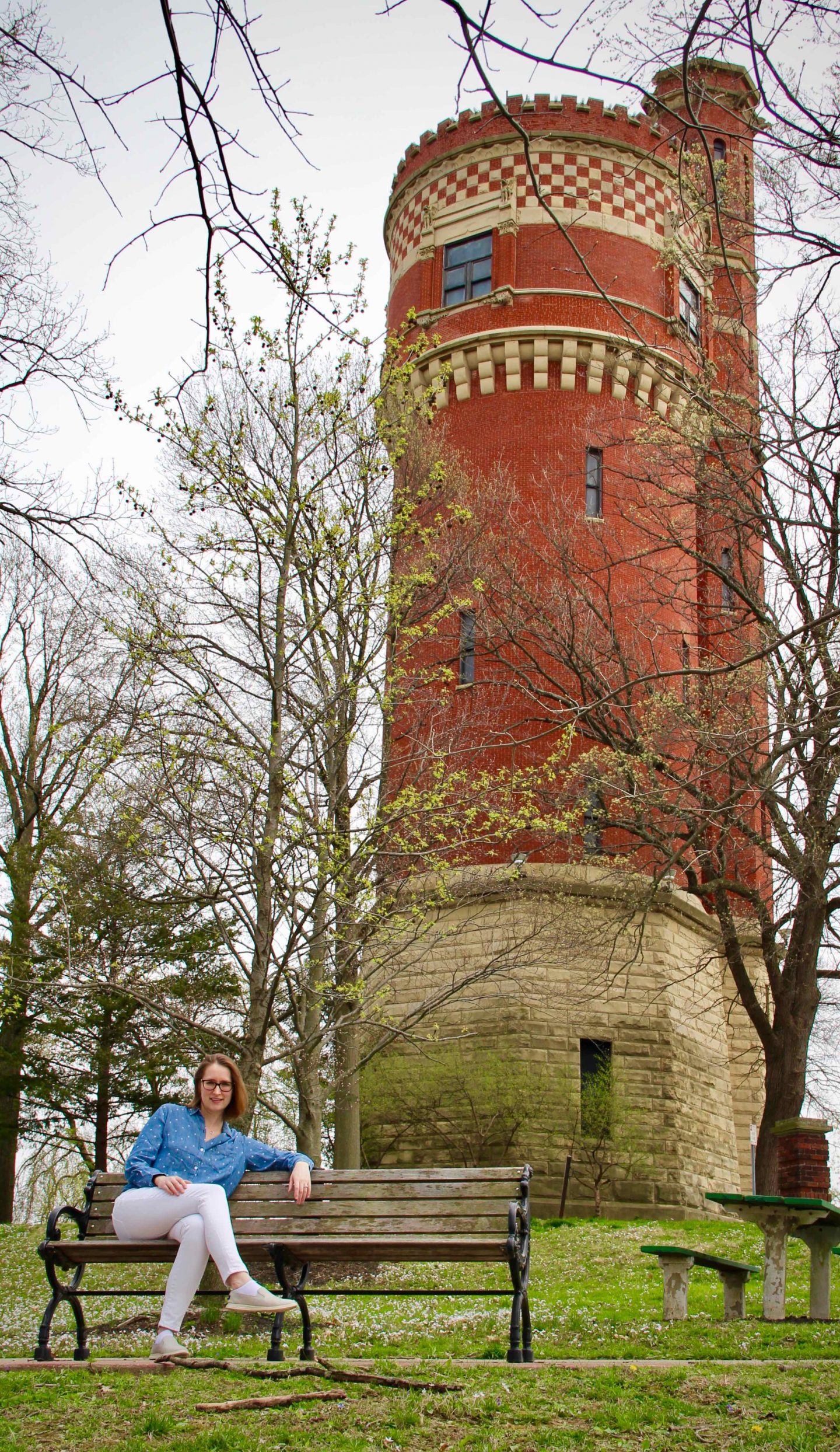 Exploring Eden Park Cincinnati, OH ... Rails Ingrid Shirt with White Joe's Jeans ... The Spectacular Adventurer