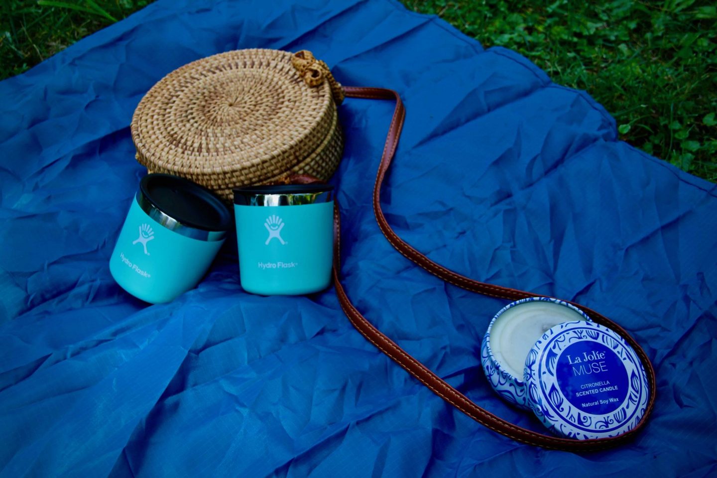 Straw Purse, Hydro Flasks, & Citronella Candles ... 5 Favorite Things for Summer Picnics ... The Spectacular Adventurer