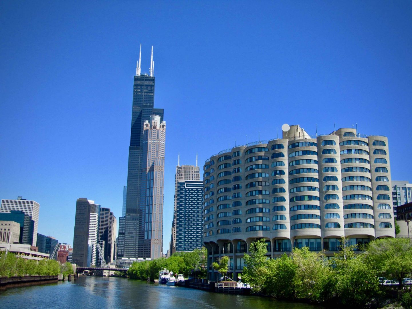 Willis Tower ... 3-day Chicago Itinerary ... The Spectacular Adventurer