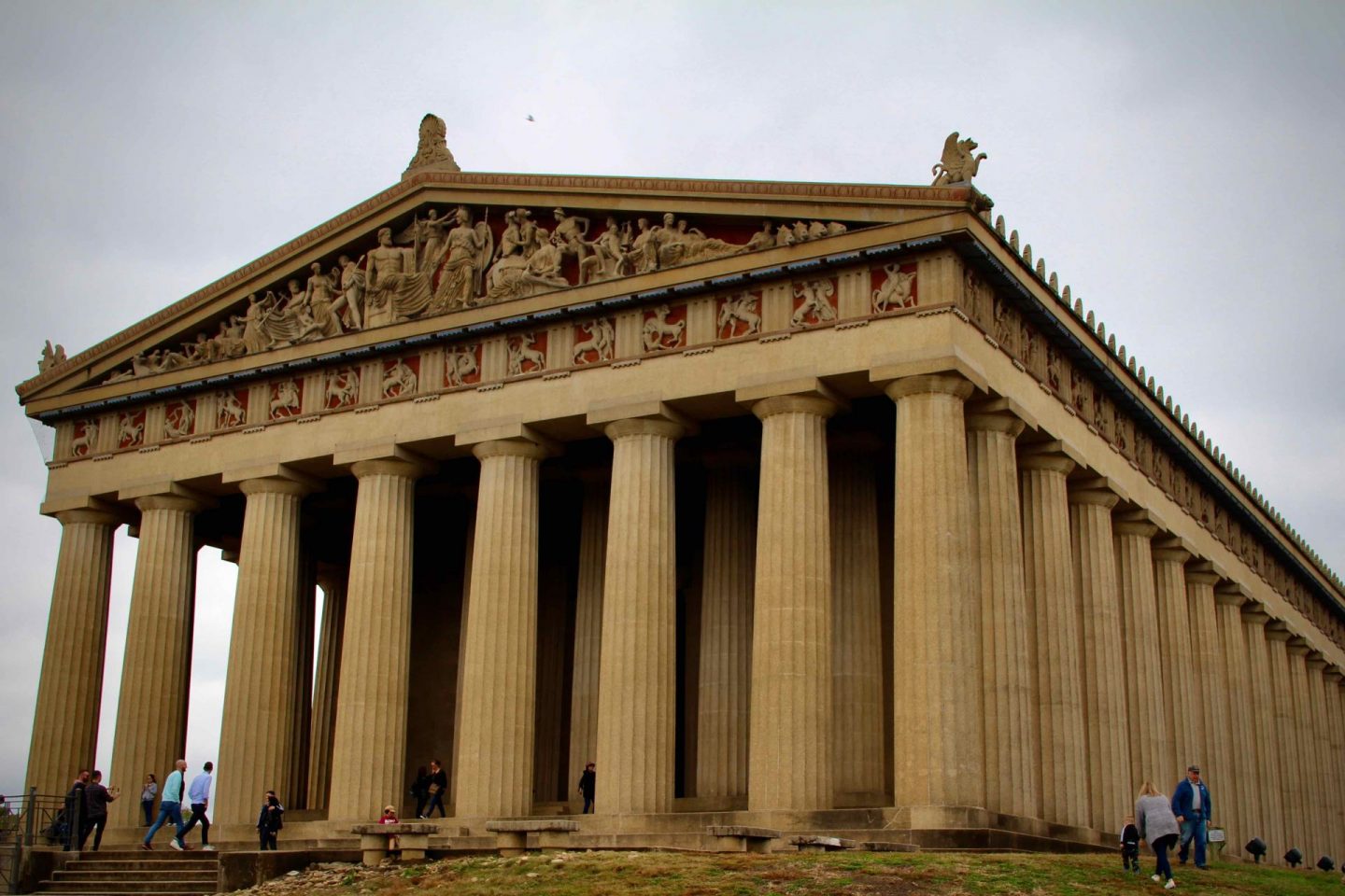 Nashville Pantheon | Nashville Travel Guide | The Spectacular Adventurer