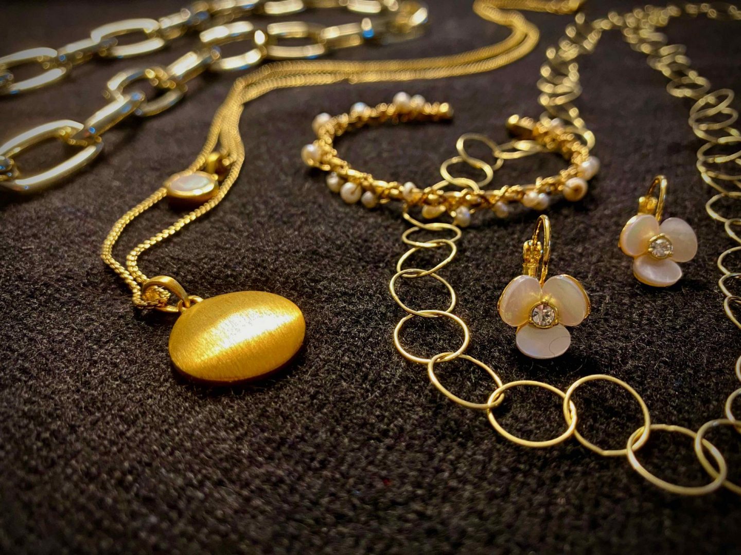 My Favorite Gold Jewelry for Women | The Spectacular Adventurer